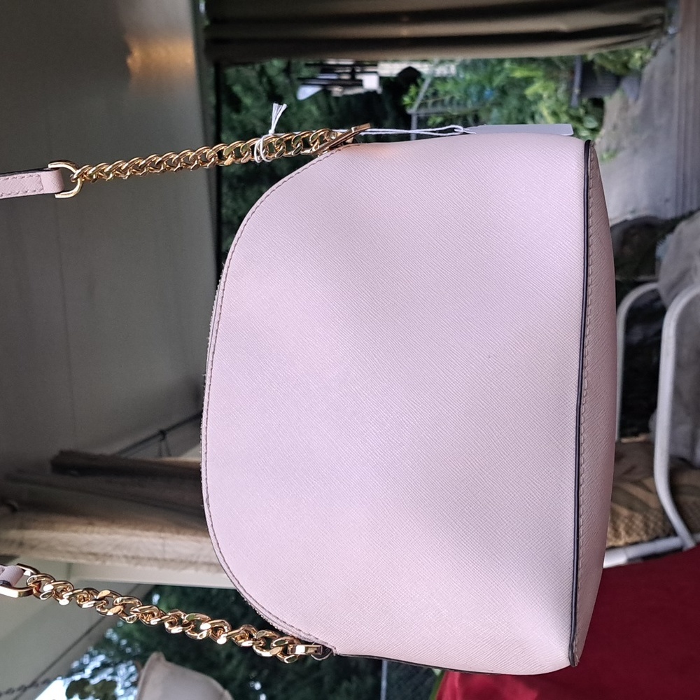 🎁 SOLD NEW Michael Kors Pink Dome Design Leather Crossbody Excellent Cond. - Picture 3 of 11